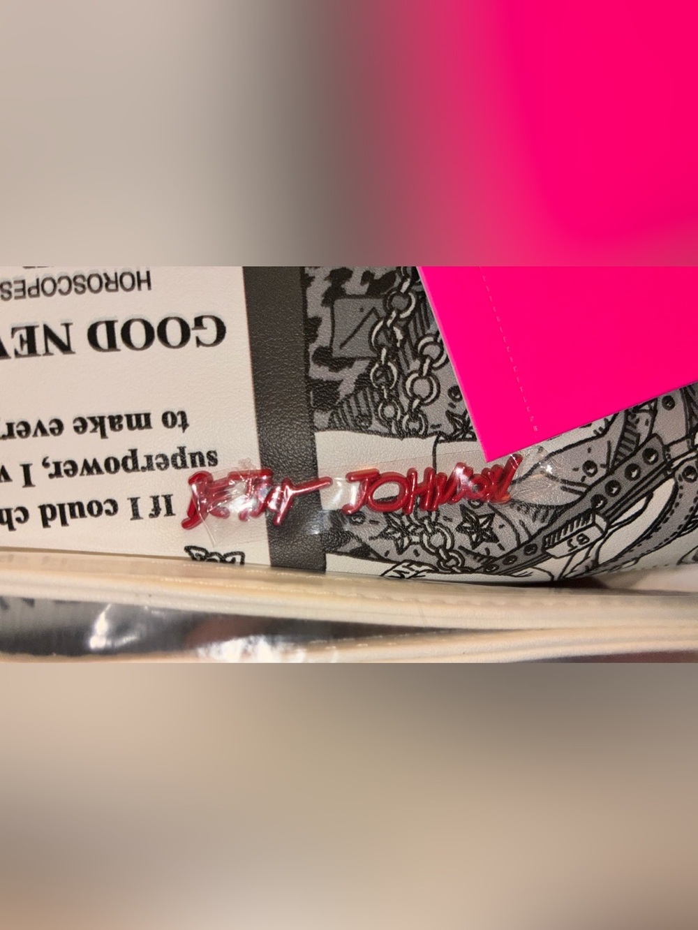 BETSEY JOHNSON Read All About It Newspaper-Theme Glam Oversized Wristlet NEW NWT - Picture 10 of 16